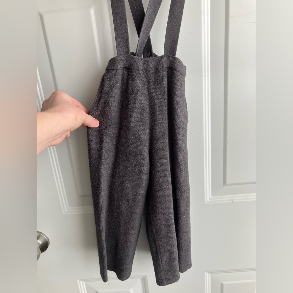 Zara girls knit pants suspenders overalls grey ruffles 2/3 years